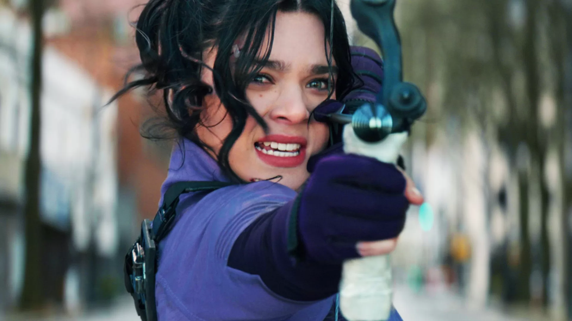 Hailee Steinfeld Teases Kate Bishop MCU Return, Praises Jeremy Renner, and More
