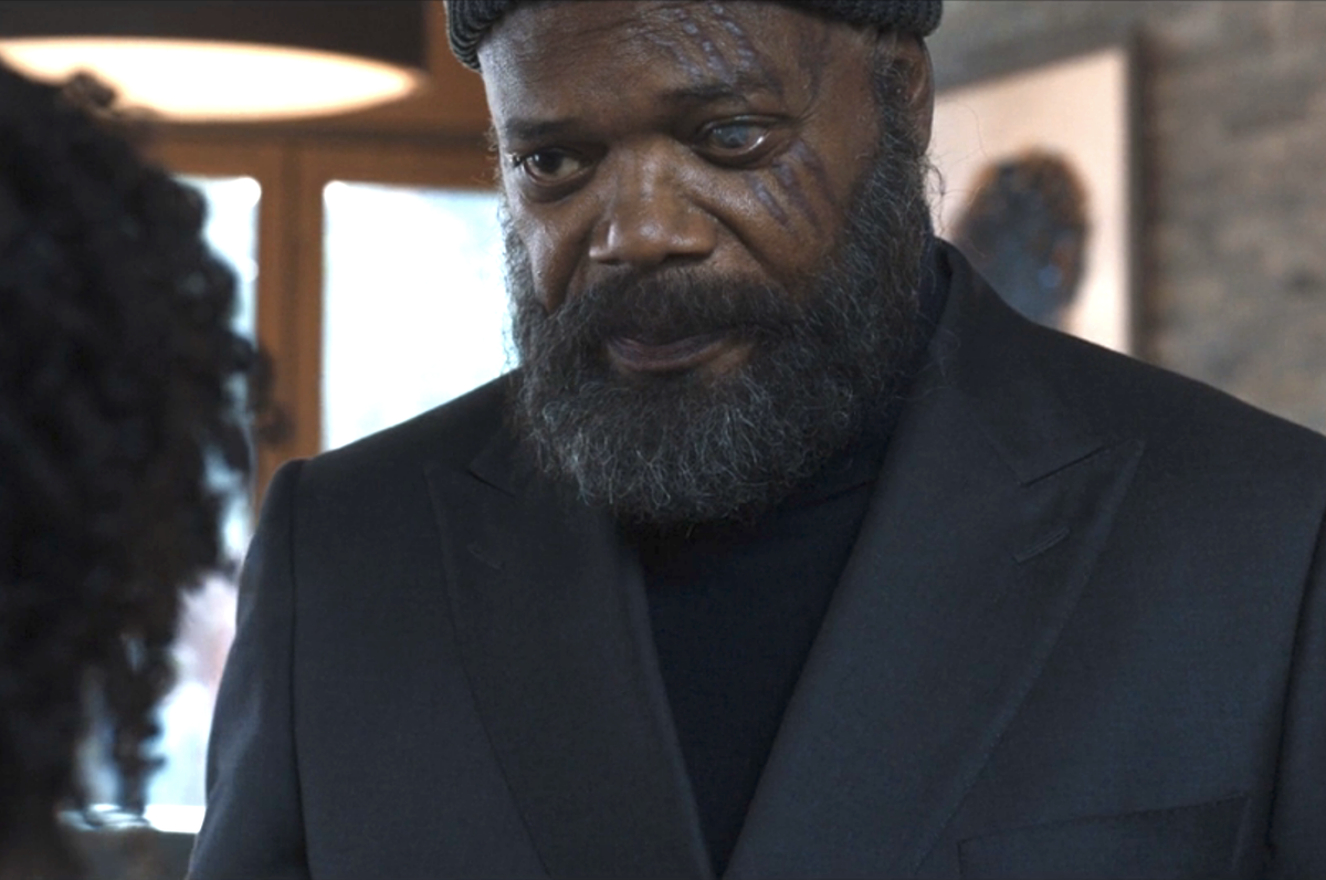 Nick Fury (Samuel L. Jackson) looking towards Varra in 'Secret Invasion' episode 2